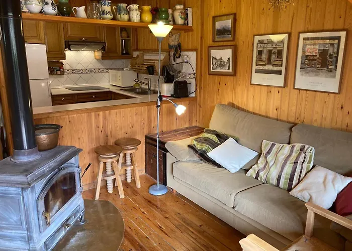 La Casita De Madera Apartment *